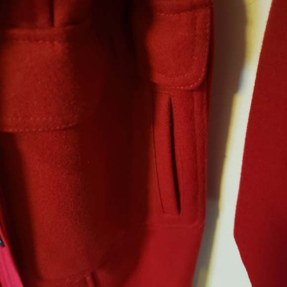 SPIRIT Red Trench Coat - Picture 4 of 8